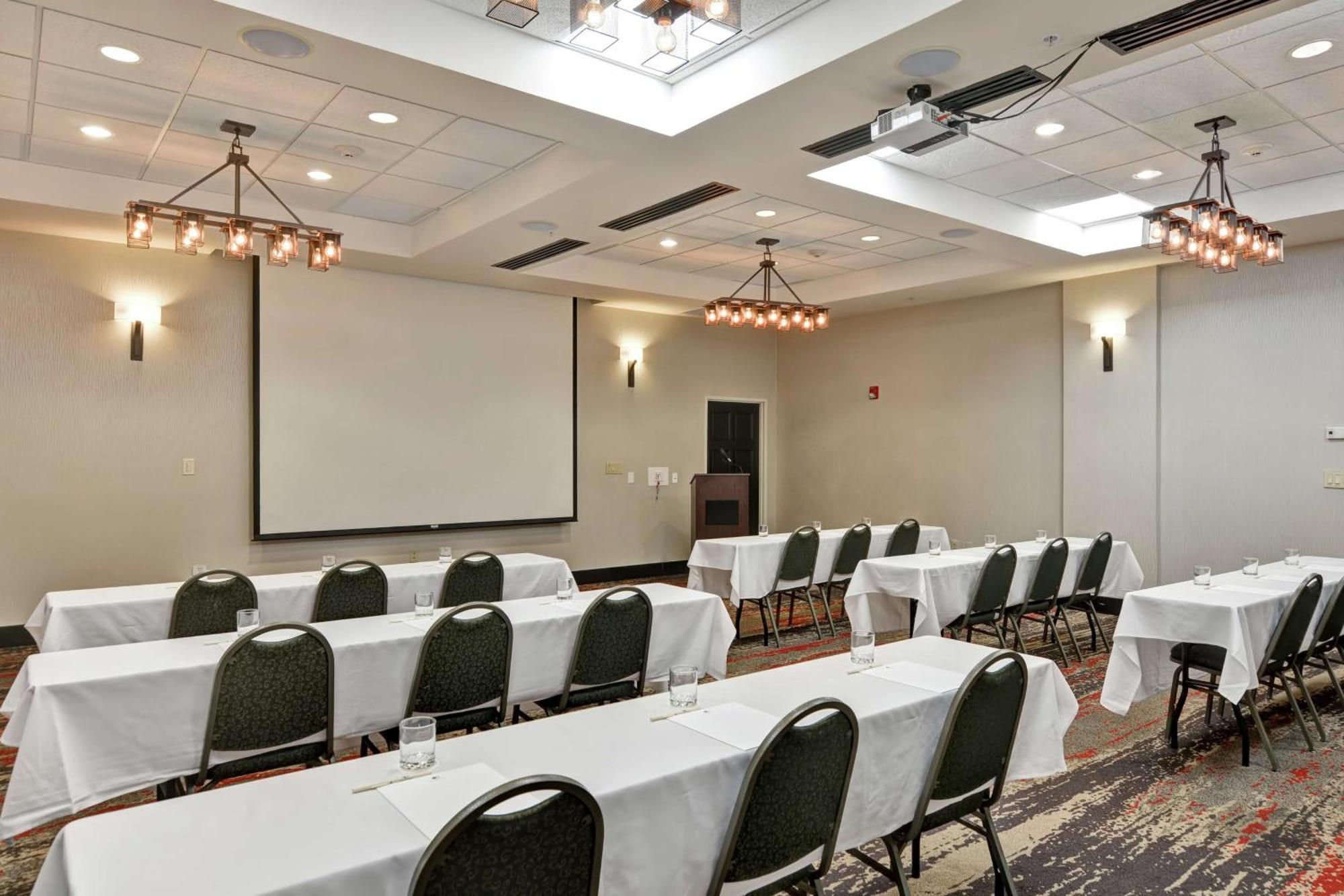 Doubletree By Hilton Hattiesburg, Ms Exterior foto